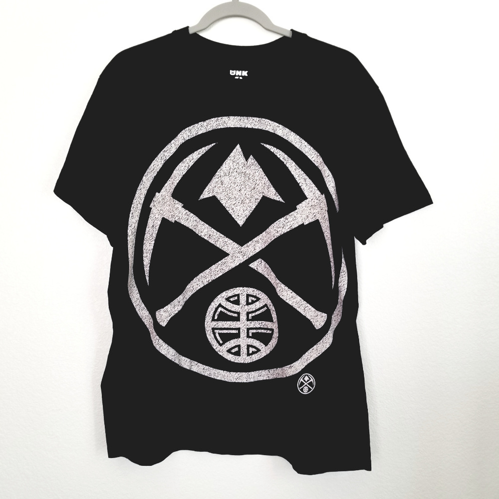 Mens UNK NBA Tee - Size XL